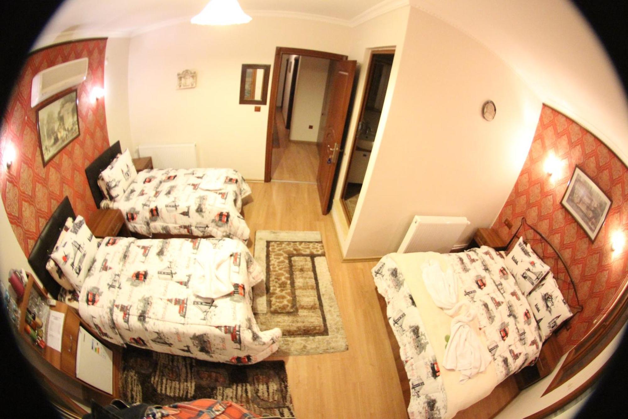 Boomerang Guest House Селчук Екстериор снимка