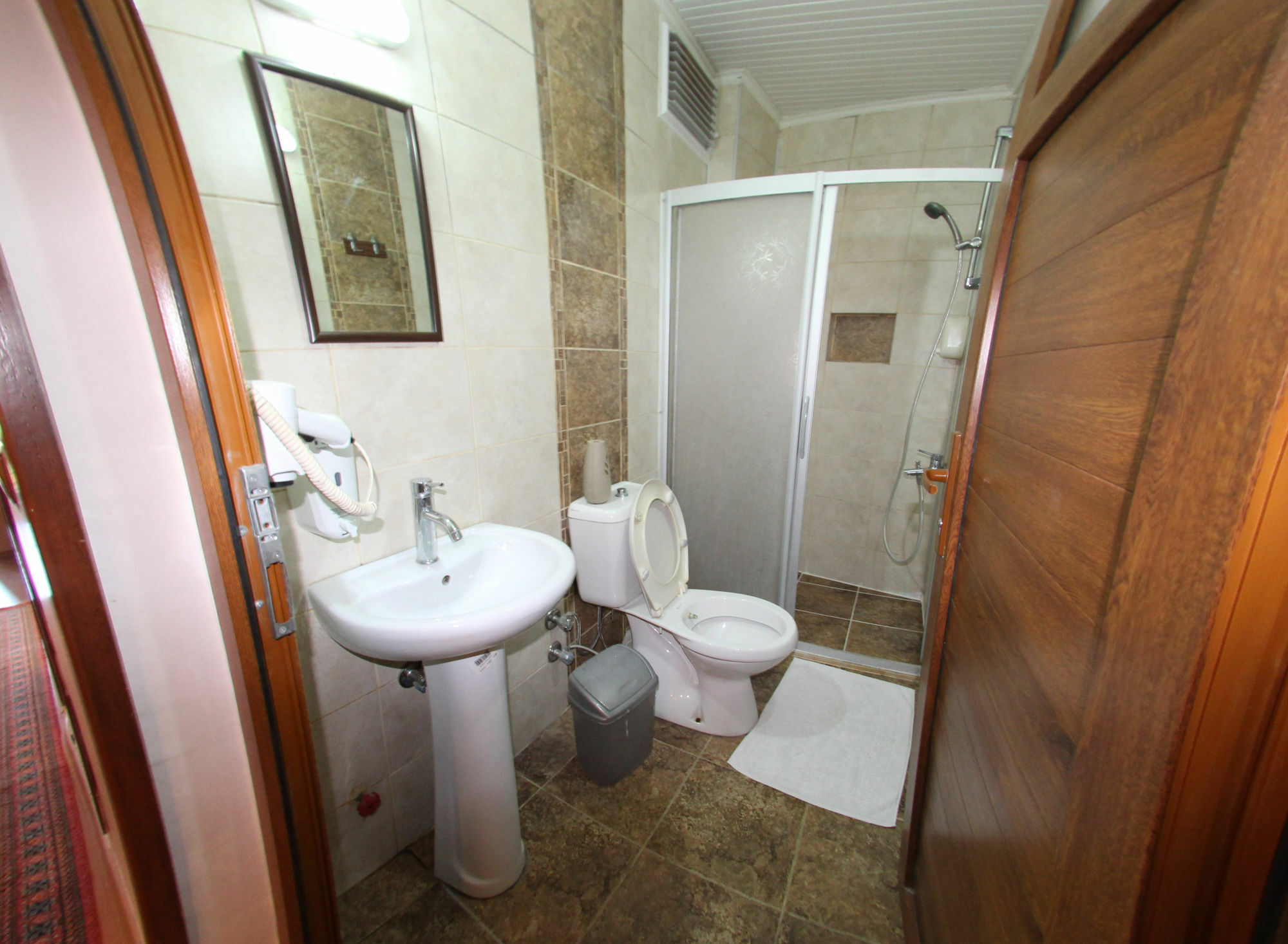 Boomerang Guest House Селчук Екстериор снимка